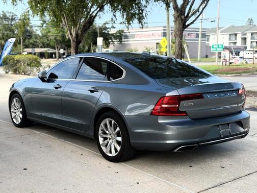 Osmium Grey Metallic 2017 Volvo S90 T6 Momentum