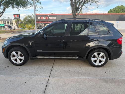 Black 2010 BMW X5 xDrive30i