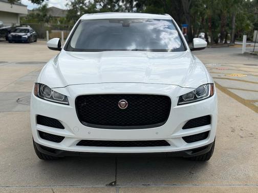 Fuji White 2019 Jaguar F-PACE 20d Premium SUV