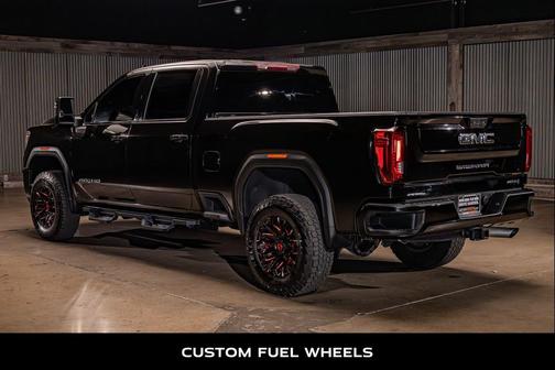 Onyx Black 2022 GMC Sierra 2500 AT4