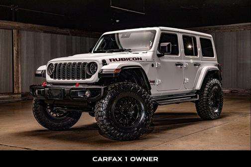 Bright White Clearcoat 2024 Jeep Wrangler Rubicon