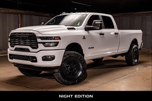 2025 RAM 3500 Big Horn Crew Cab 4x4 8' Box