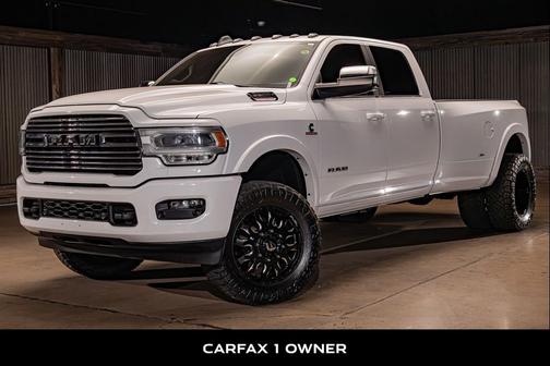 Bright White Clearcoat 2020 RAM 3500 Laramie Crew Cab 4x4 8' Box