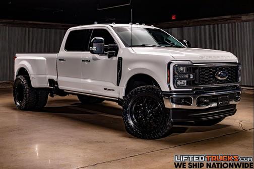 Star White Metallic Tri-Coat 2024 Ford F-350 Lariat