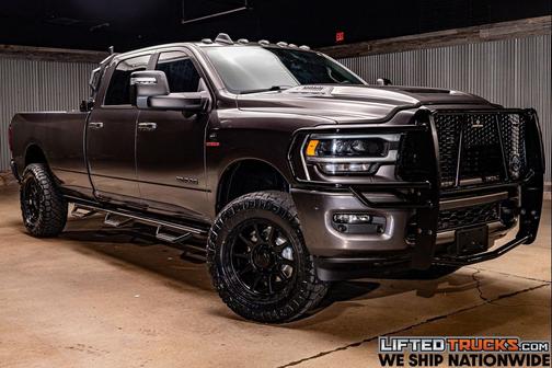 2024 RAM 3500 Laramie Crew Cab 4x4 8' Box