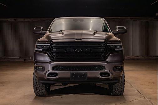 Granite Crystal Metallic Clearcoat 2022 RAM 1500 Limited