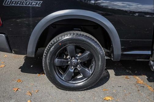 Diamond Black Crystal Pearlcoat 2020 RAM 1500 Classic Warlock Quad Cab 4x4 6'4' Box