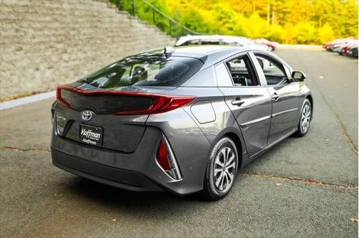 2021 Toyota Prius Prime LE