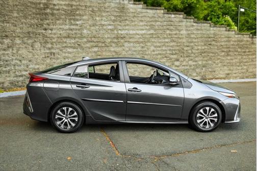 2021 Toyota Prius Prime LE