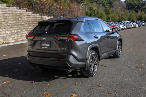 2024 Toyota RAV4 Hybrid XLE Premium