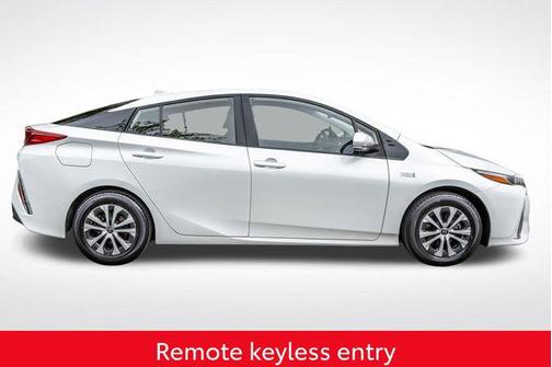 Wind Chill Pearl 2022 Toyota Prius Prime XLE