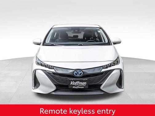 Wind Chill Pearl 2022 Toyota Prius Prime XLE