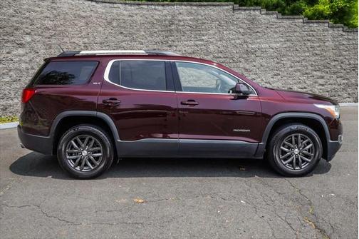2017 GMC Acadia SLT-1