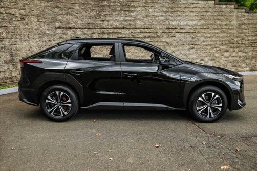 2023 Toyota bZ4X XLE