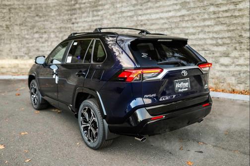 2025 Toyota RAV4 Hybrid SE