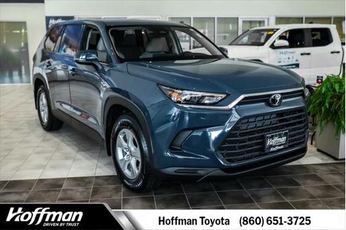 2025 Toyota Highlander LE