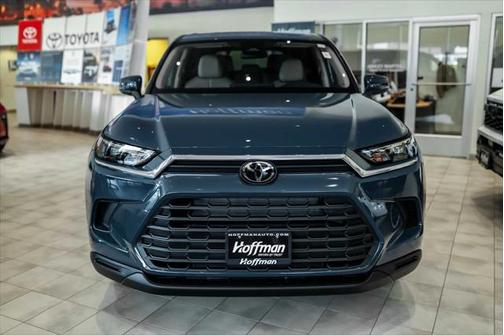 2025 Toyota Highlander LE