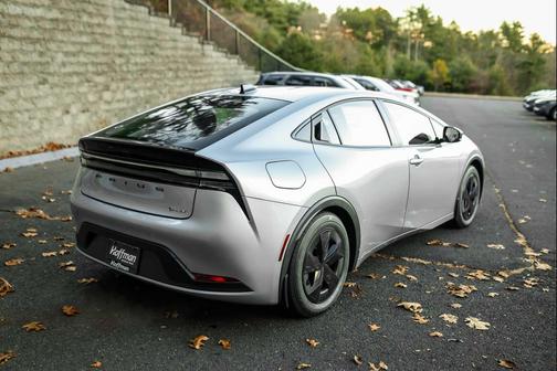 2026 Toyota Prius Plug-In Hybrid SE