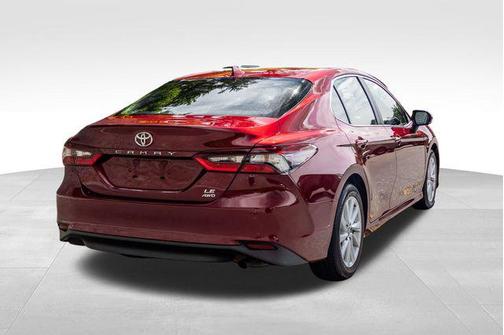 Pearl 2022 Toyota Camry LE