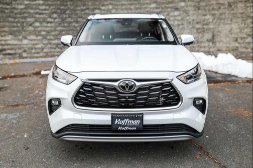 2023 Toyota Highlander Platinum