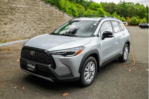 2025 Toyota Corolla Cross LE