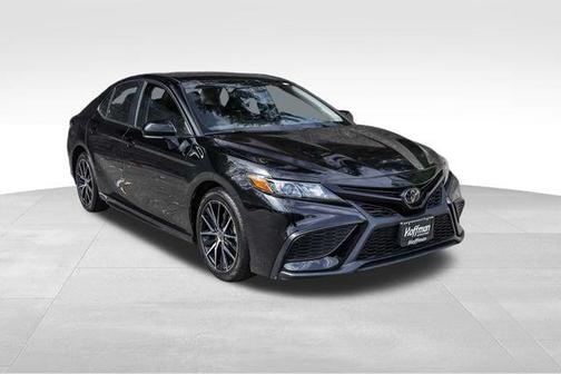 Midnight Black Metallic 2024 Toyota Camry SE