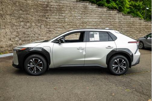 2025 Toyota bZ4X XLE
