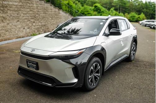 2025 Toyota bZ4X XLE