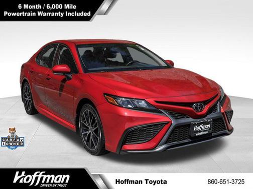 Supersonic Red Midnight Black Metallic 2023 Toyota Camry SE