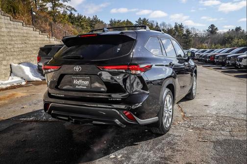 2026 Toyota Highlander Hybrid Limited