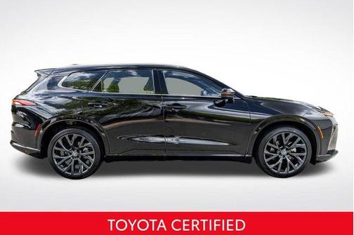 Black 2025 Toyota Crown Signia Limited