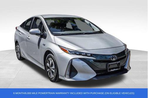 01f7 2017 Toyota Prius Prime Premium
