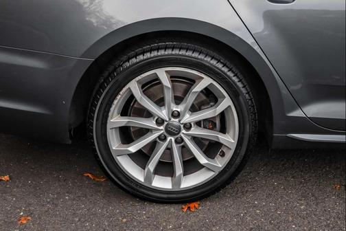 2019 Audi A4 2.0T Premium Plus