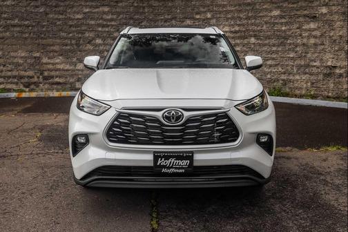 2025 Toyota Highlander XLE