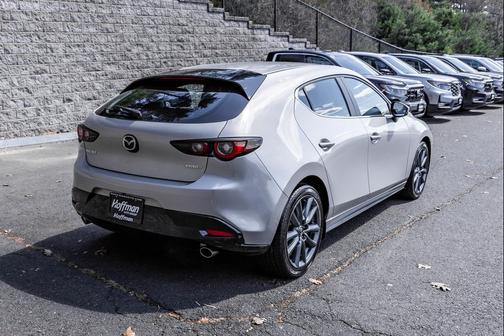 Platinum Quartz Metallic 2022 Mazda Mazda3 FWD w/Preferred Package