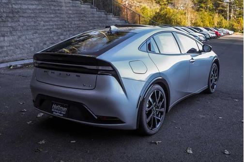 2025 Toyota Prius L