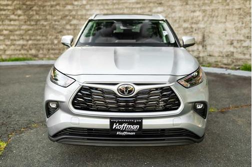 2025 Toyota Highlander XLE