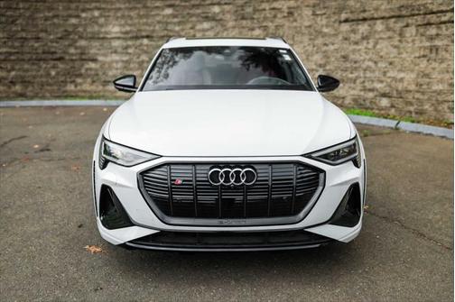 2023 Audi e-tron S Prestige quattro