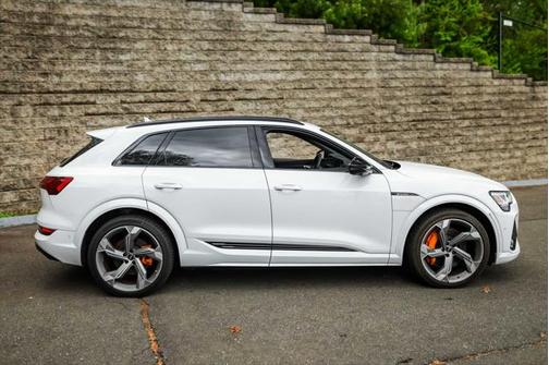 2023 Audi e-tron S Prestige quattro