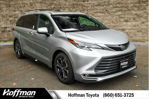 2025 Toyota Sienna Platinum 7 Passenger