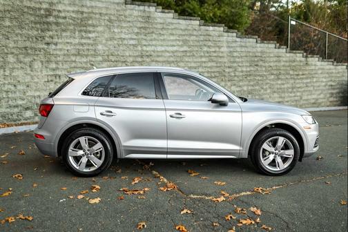 2019 Audi Q5 2.0T Premium Plus