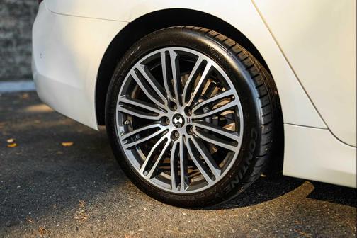 2019 BMW 530e xDrive iPerformance