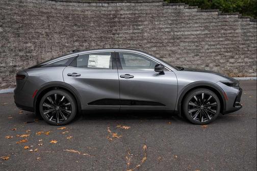 2026 Toyota Crown Platinum