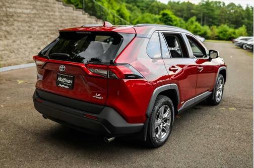 2022 Toyota RAV4 Hybrid LE