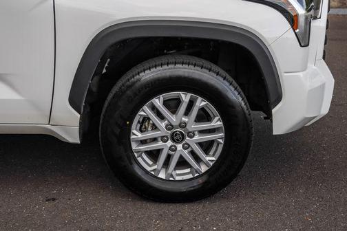 Ice Cap 2023 Toyota Tundra SR5