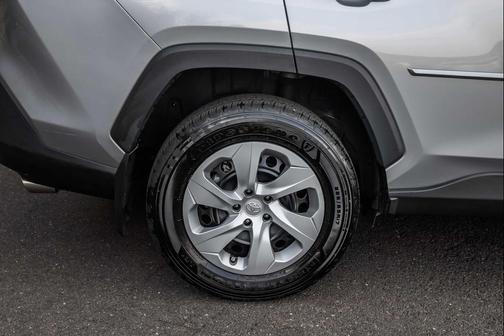 Silver Sky Metallic 2024 Toyota RAV4 LE