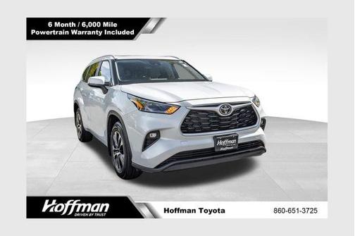 Wind Chill Pearl 2023 Toyota Highlander XLE