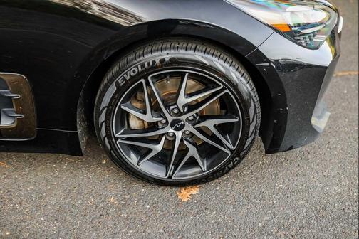 2022 Kia Stinger GT-Line