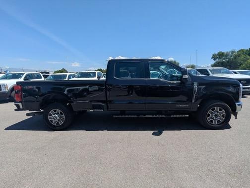 AGATE BLACK 2025 Ford F-350 LARIAT SUPER DUTY