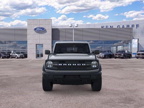 Avalanche Gray 2026 Ford Bronco Base